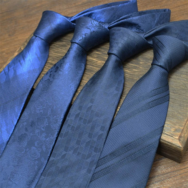 How Can a High-Quality Silk Tie Elevate a Professional Business Wardrobe?